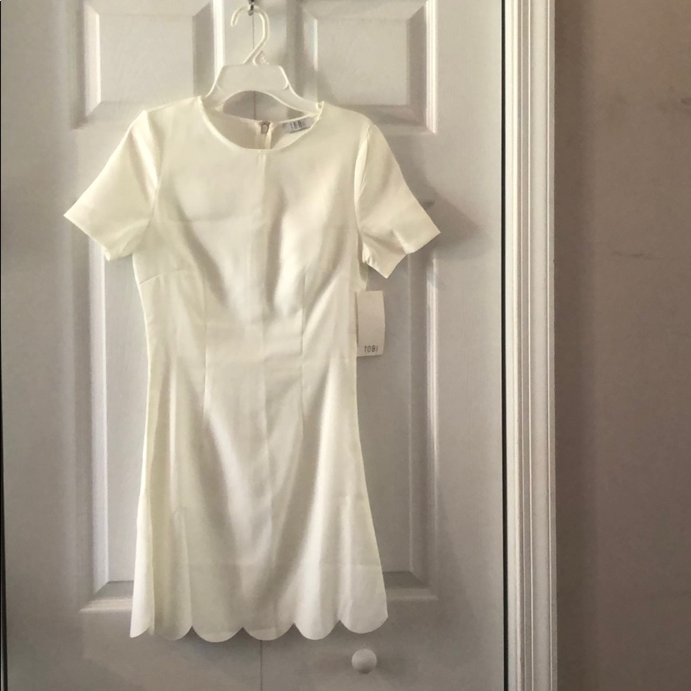 Tobi Scallop hem dress